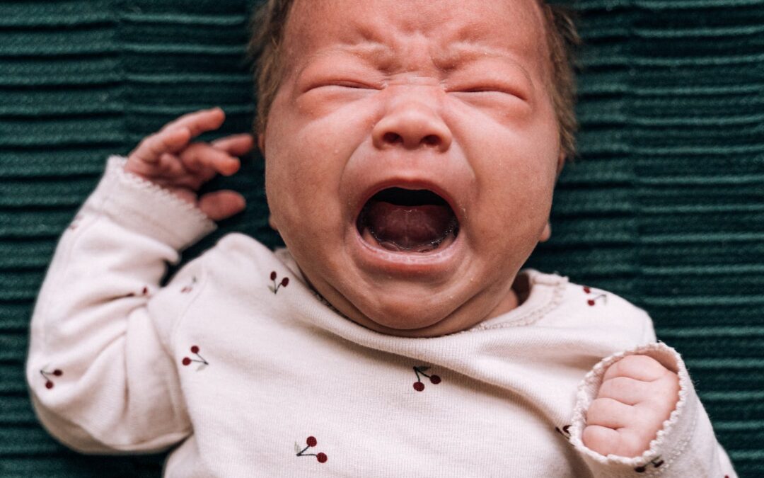 Les pleurs du nouveau-né